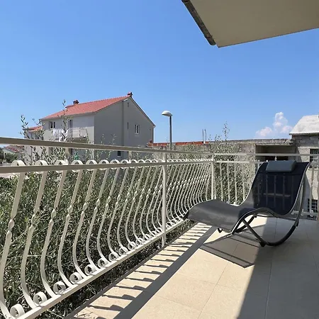 Appartement Beppo Podstrana